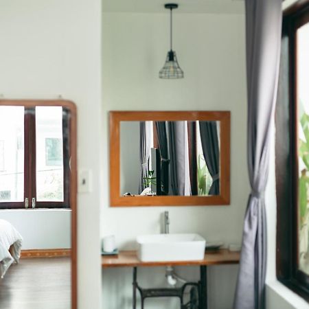 Kool House Hotel Tuy Hòa Buitenkant foto