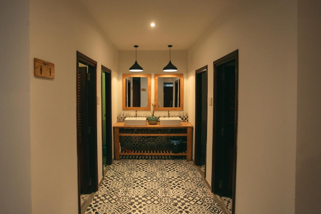 Kool House Hotel Tuy Hòa Buitenkant foto